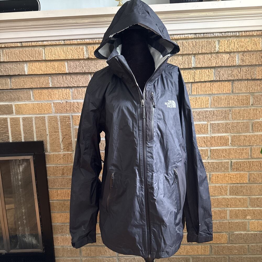 The North Face Men’s Waterproof Hooded Rain Jacket Sz Large Black Dryvent EUC
